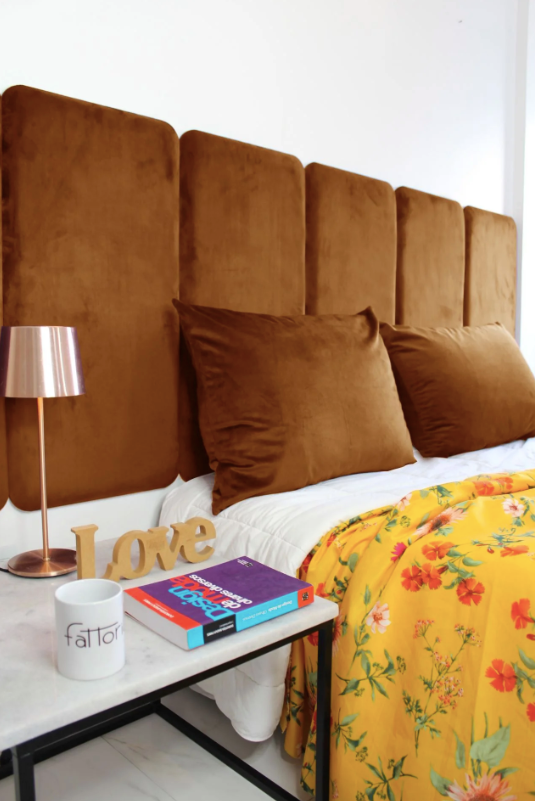 Placa Decorativa 80x40 cm – Tapizada en Suede Terracota