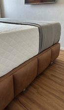 Kit Placa para base cuero sintético color caramelo